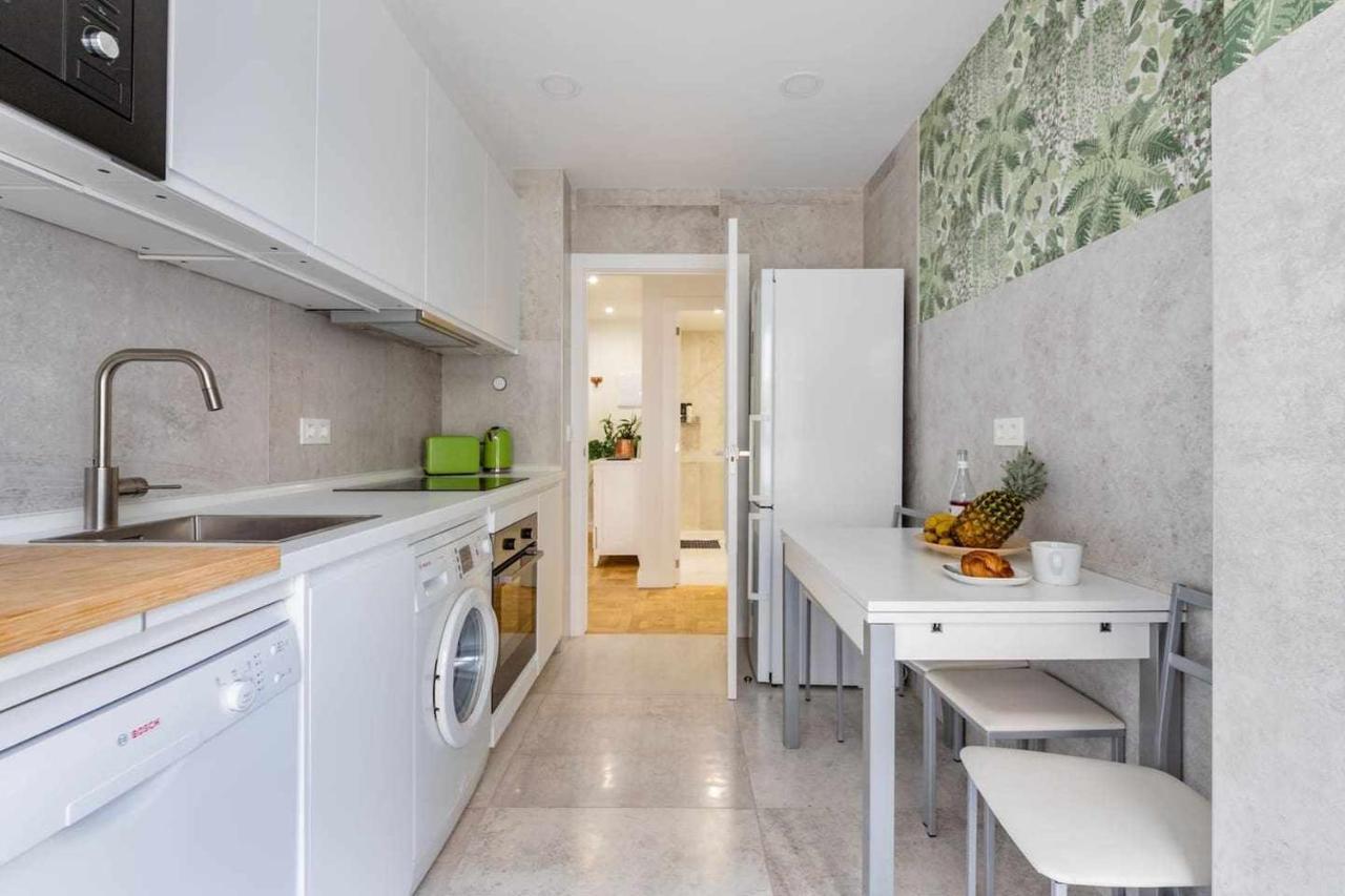 New Amara Suite Friends & Families Parking San Sebastian Bagian luar foto